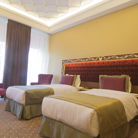 Mb Deluxe Hotel Istanbul Exterior photo