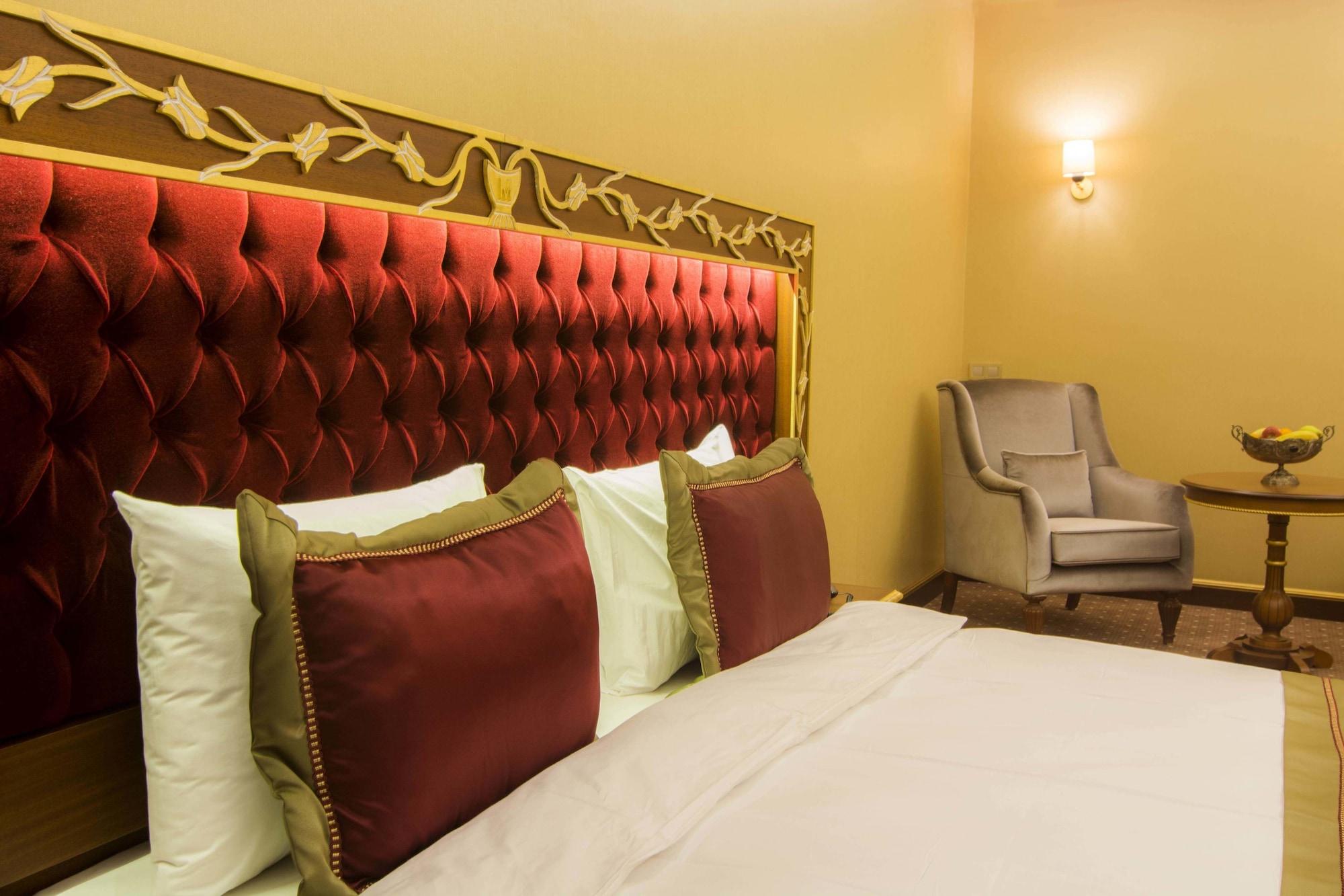 Mb Deluxe Hotel Istanbul Exterior photo