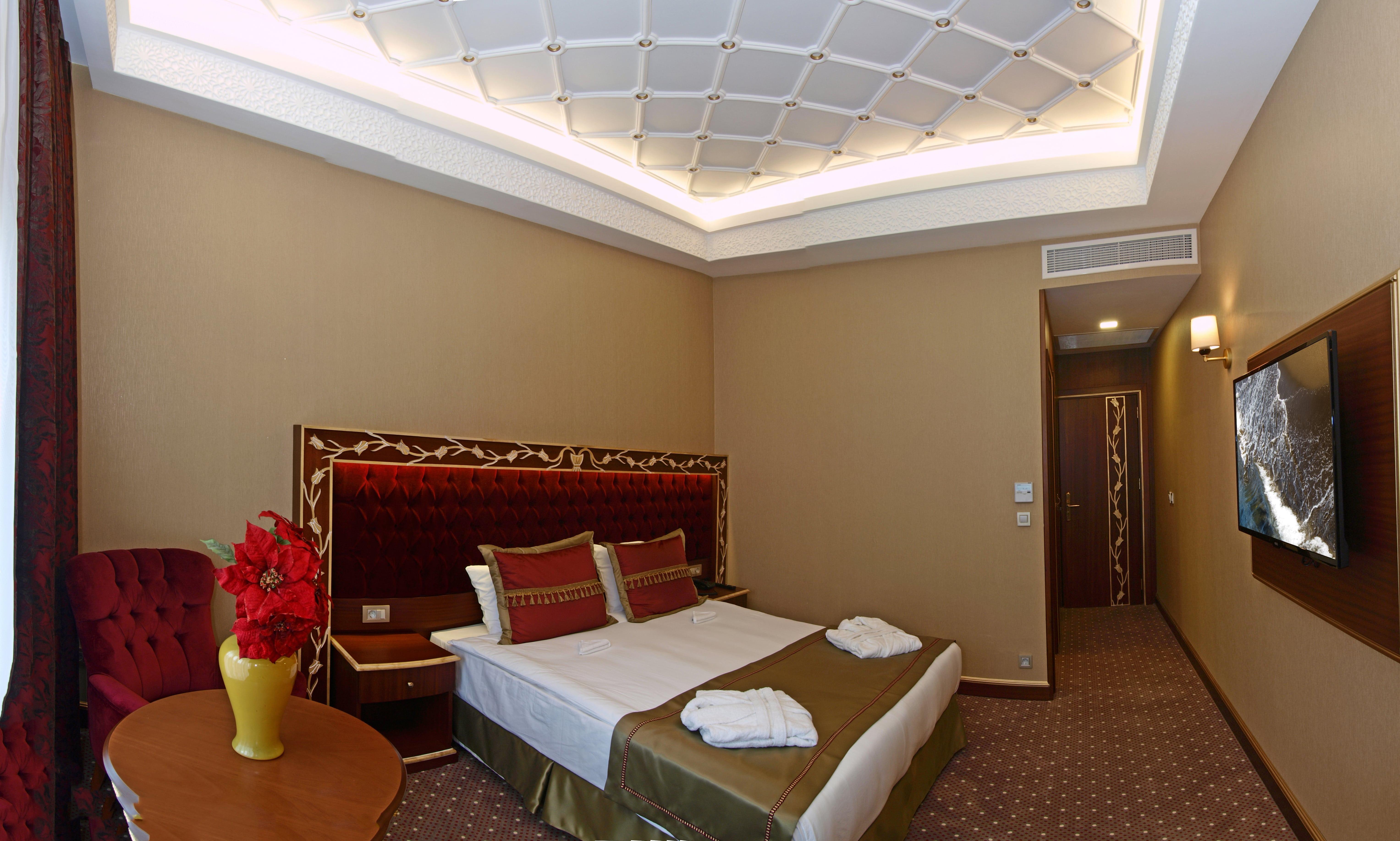 Mb Deluxe Hotel Istanbul Exterior photo