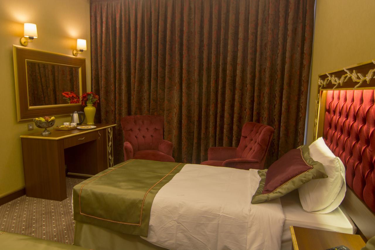 Mb Deluxe Hotel Istanbul Exterior photo