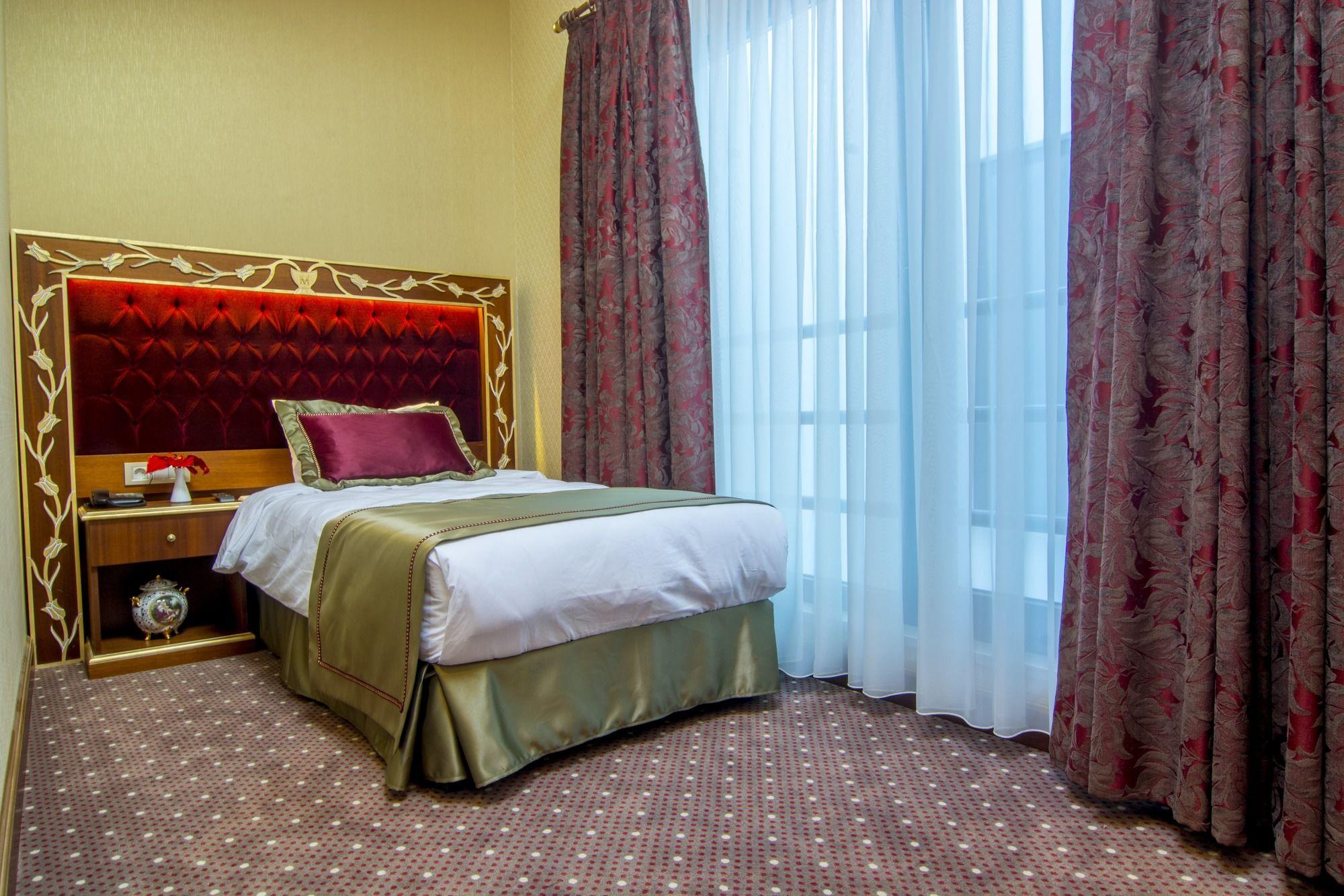 Mb Deluxe Hotel Istanbul Exterior photo