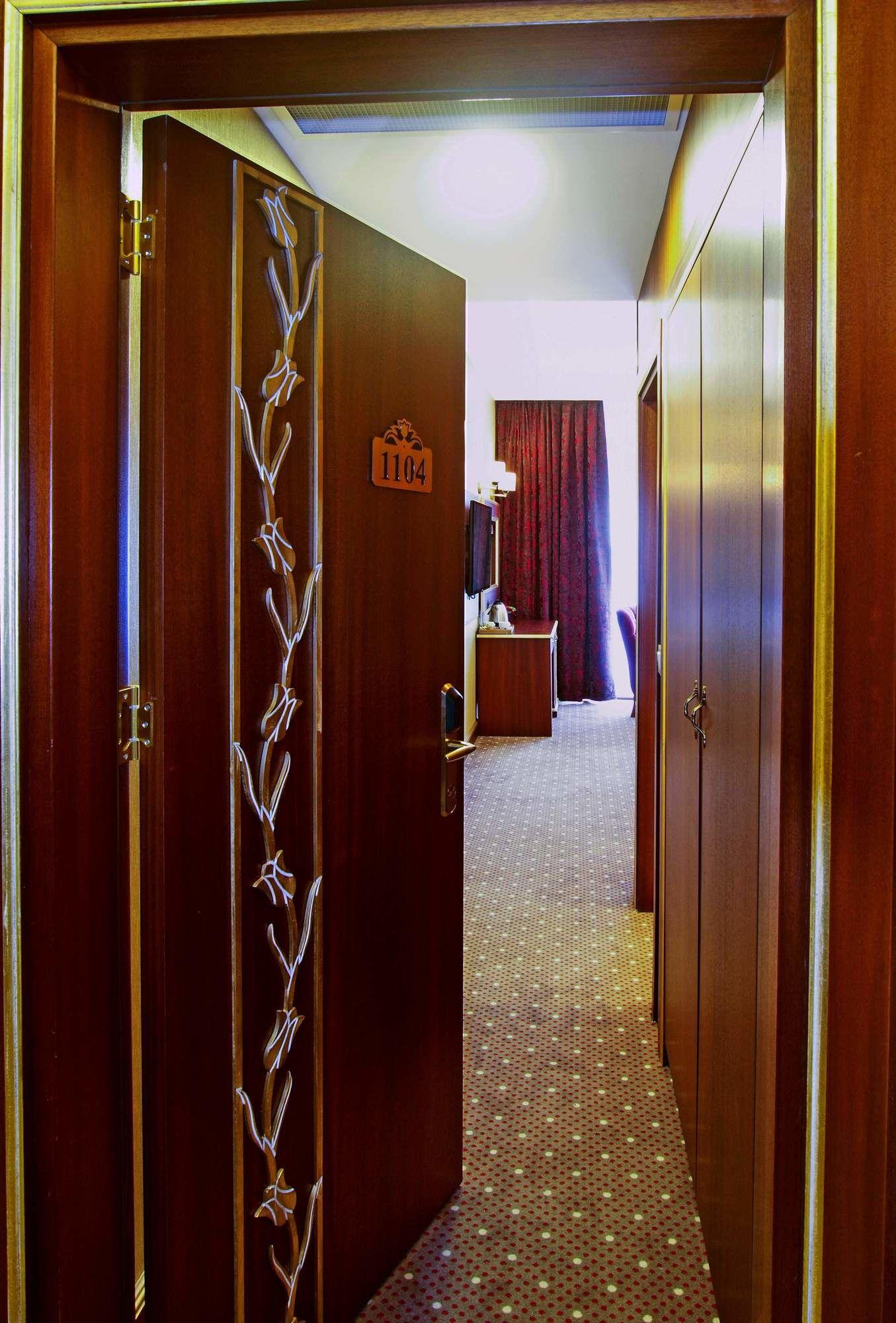 Mb Deluxe Hotel Istanbul Exterior photo